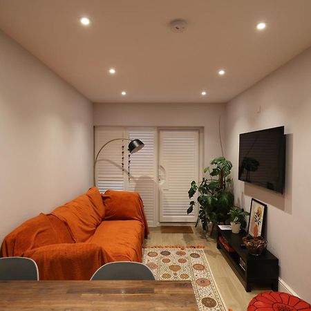 شقة Little Vine - Beautiful Ground Floor Flat In South London سوتون المظهر الخارجي الصورة