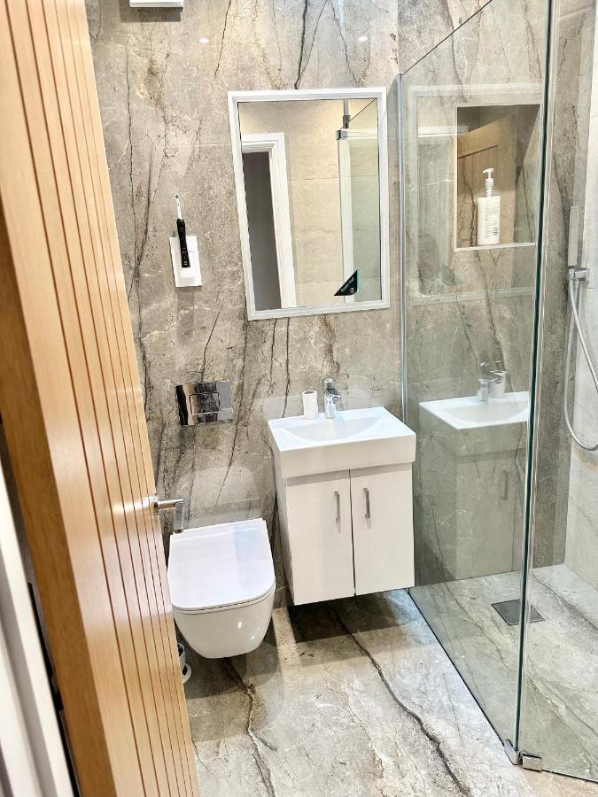 شقة Little Vine - Beautiful Ground Floor Flat In South London سوتون المظهر الخارجي الصورة